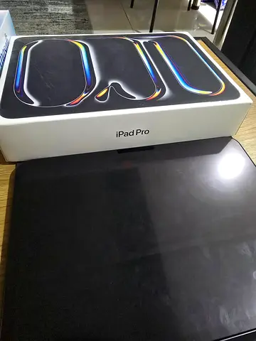 Ipad pro m5 256gb like new