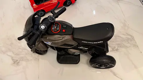 Kids Ride-On Electric Motorcycle Trike – Good Condition