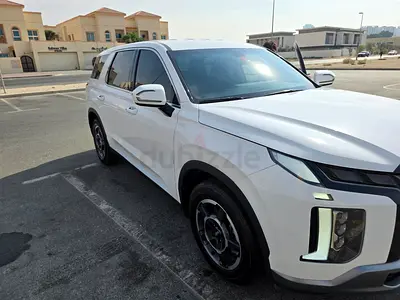 Hyundai Palisade Smart (2023) | GCC Specs | Low Mileage