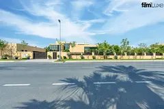 Modern Villa With Nearby Schools & Amenities