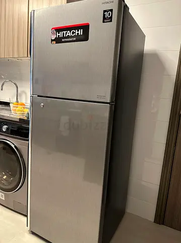 HITACHI Refrigerator 4-Star Energy Efficiency (Like New)