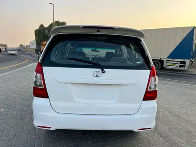 صورة 6 لـ 2015 Toyota INNOVA