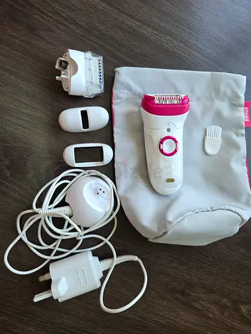 Braun Silk-épil 9 Epilator - Wet & Dry + All Attachments - Excellent Condition