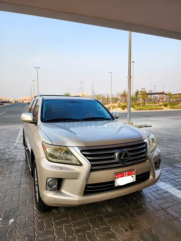 Lexus LX 570 Luxury 2013 | GCC Specs | Well Maintained