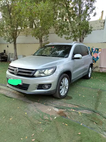 Onwer - Well Maintained 2013 Volkswagen Tiguan R-Line GCC Specs buy and drive