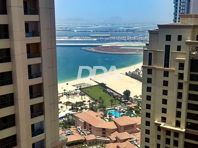 BEACHSIDE LIVING | LARGE LAYOUT | VACANT | 4BR