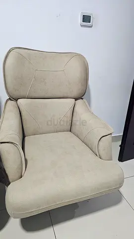 Arm chair