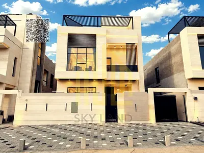 A bargain price including registration and ownership fees: a two-story villa with a roof, 5 bedrooms, a swimming pool, a large yard, and freehold owne