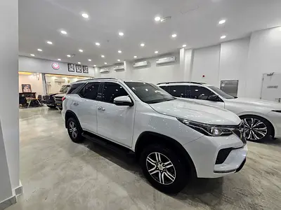 صورة 4 لـ 2023 Toyota FORTUNER