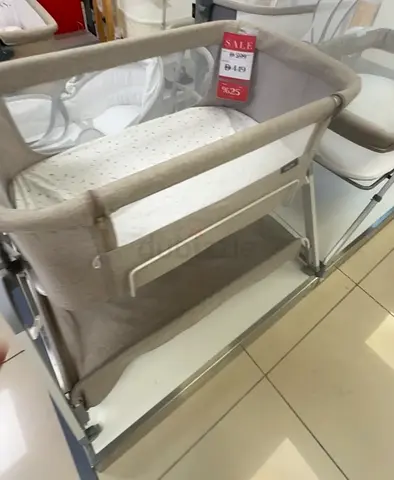 Baby cradle swing