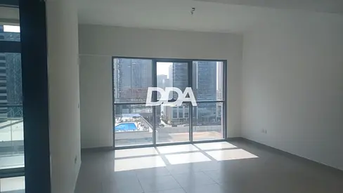 DOWNTOWN LIVING | MID FLOOR | BALCONY | FOR RENT