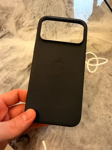 Iphone 17 Pro Max Genuine Apple Silicone/MagSafe iPhone Case (Black) - Lightly Used