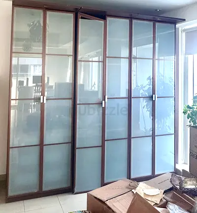 Large 4-door wooden wardrobe with frosted glass panels - good condition