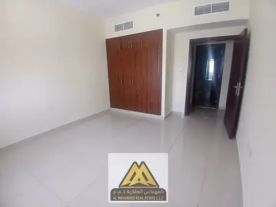 One-bedroom apartment in Al Nuaimiya 1, Ajman, with 2 baths, balcony, wardrobes and central gas. Prime tower near Sheikh Khalifa St. AED 32K, 6 paymen