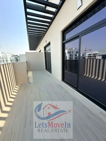 BEST CHANCE!!1BHK FOR RENT In WARSAN FOUR........