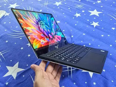 Dell XPS 13 (9360) 4k Touch - Core i7/8gb/256 - Ultrabook Lenovo Yoga Hp Spectre Envy style