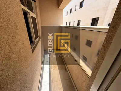 غرفة وصالة سكن موظفين للإيجار السنوي في عجمان – الجرف 3 | موقع مميز وسعر مناسب