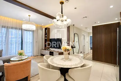 Upgraded | Fully Furnished | Open Boulevard View