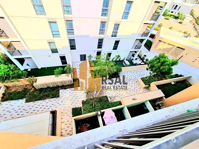 Beautiful Studio | Balcony & Laundry room