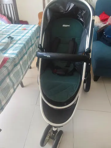 Used Nuna-style bassinet stroller seat + baby high chair- good condition from centerpoint