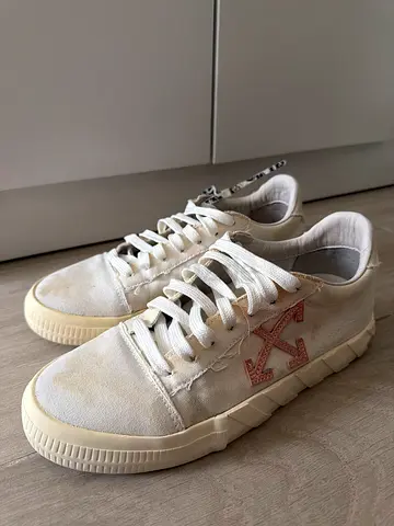 White Off-White casual sneakers with pink logo, size 42 - preowned