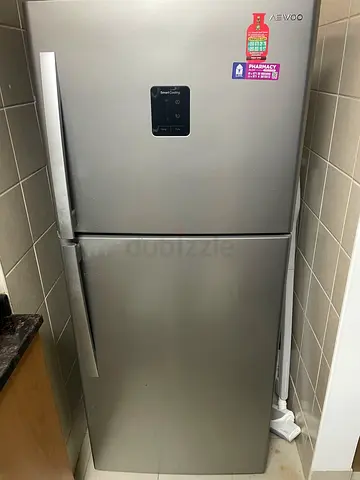 Daewoo FN-405SF Frost Free Fridge - Silver, Good Condition