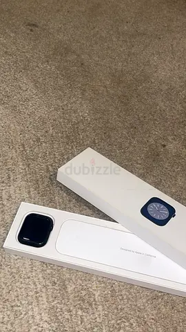 للبيع Apple Watch Series 8 مقاس 45mm لونMidnight Aluminum