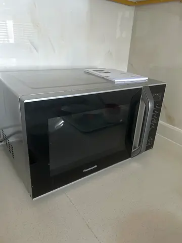 Panasonic Countertop Microwave - Good Working Condition 25L original price 350