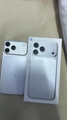 iPhone 17 pro max Silver 256 GB Pack (Box Included) - Good Condition