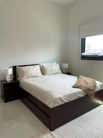 Home Center Queen size bedroom set for sale in perfect condition