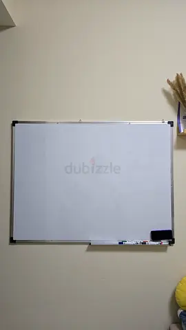 Wall-mounted whiteboard (rectangular) in good condition 120 x 90 cm