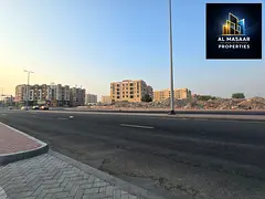 An opportunity to own a corner plot (facing two streets) with an area of ​​36,000 square feet, z