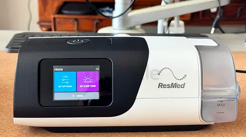 ResMed AirSense 11 AutoSet CPAP – Excellent Condition + Complete Kit