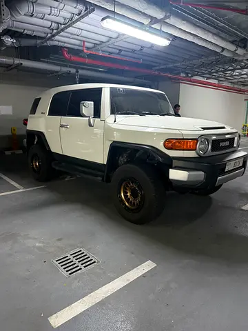 صورة 2 لـ 2019 Toyota FJ CRUISER