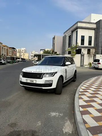 Pristine 2018 Land Rover Range Rover HSE | GCC Specs | Low Mileage