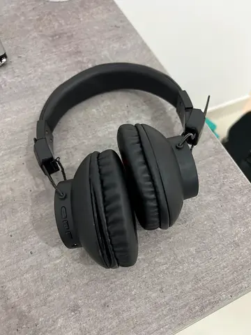 Wireless Over-Ear Bluetooth Headphones - Foldable, Black, Good Condition