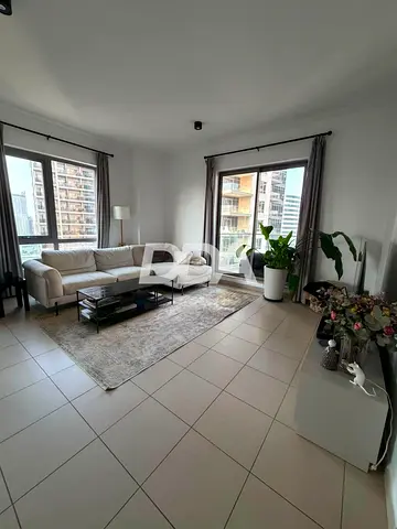 HIGH FLOOR | BRIGHT 1BR | VACANT
