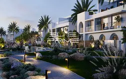 Waterfront 3BR Townhouse | quality kitchen appliances| Lagoon & Garden Views | Community Pool Access