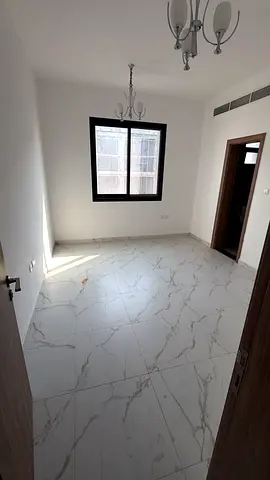 شقة 3BHK للإيجار السنوي (3 غرف ماستر) في العالية - قريبة من مخرج دبي