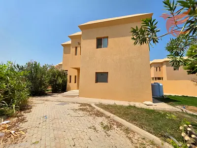 Spacious 3BHK Villa | Garden | Covered parking | Near beach