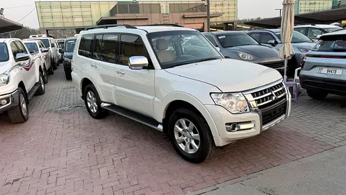 2020 Mitsubishi Pajero GLS Medium Line GCC Specs - Excellent Condition