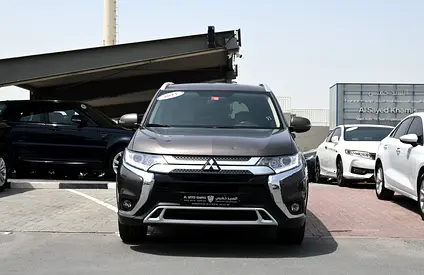 GLX 2021 Mitsubishi Outlander, GCC specs, 5 seats, Original Paint excellent condition
