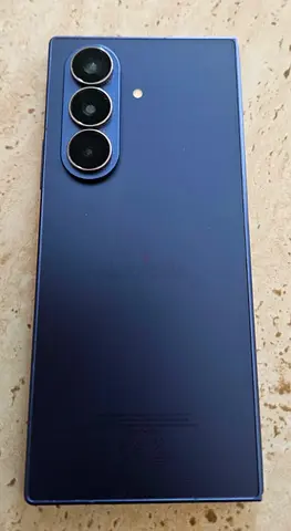 Samsung Zfold 7 (Under Samsung Warranty)