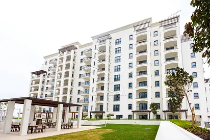 Fully Furnished! Prime Amenities | Urban View