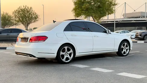 2014 Mercedes-BENZ E-CLASS photo 4