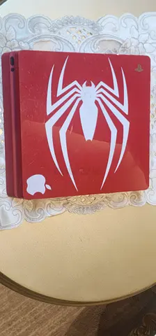 PlayStation 4 (Spider-man edition)