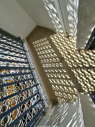One bedroom apartment for rent in Al Musalla Sharjah with 2 balconies, bathroom and central gas. No