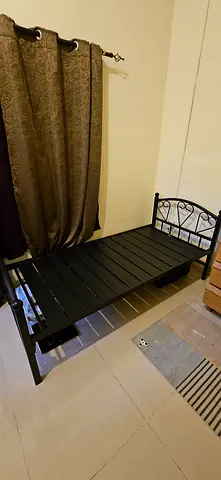 Single Black Metal Bed Frame with Headboard (Good Condition)
