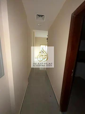 First occupant, new building, spacious, prime location, easily accessible.