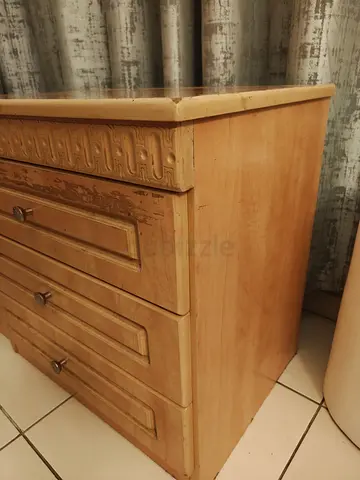 Wood Finish 3-Drawer Dresser / Chest - Light Oak